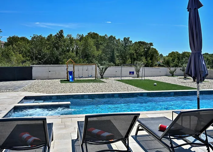 Villa Donatus Murvica (Policnik)