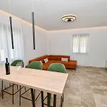 Donatus Villa Murvica (Policnik)