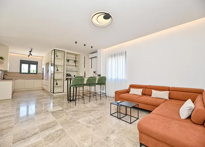 Donatus Villa Murvica (Policnik)